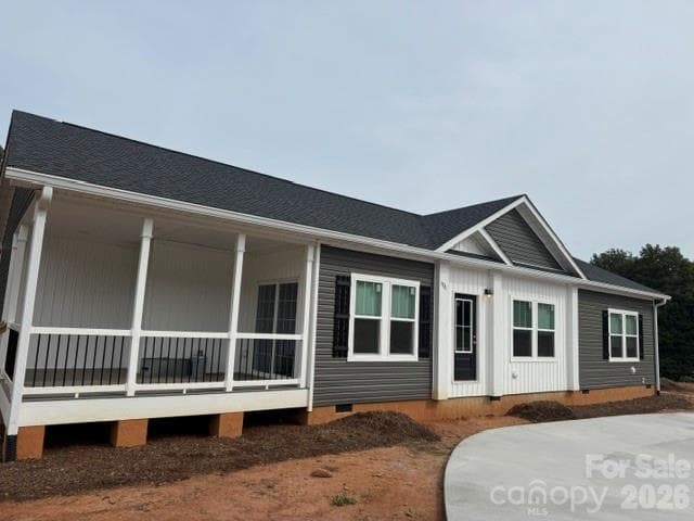 Single Family Residence at 1721 Middleton Drive, Morganton, photo 2 of 19