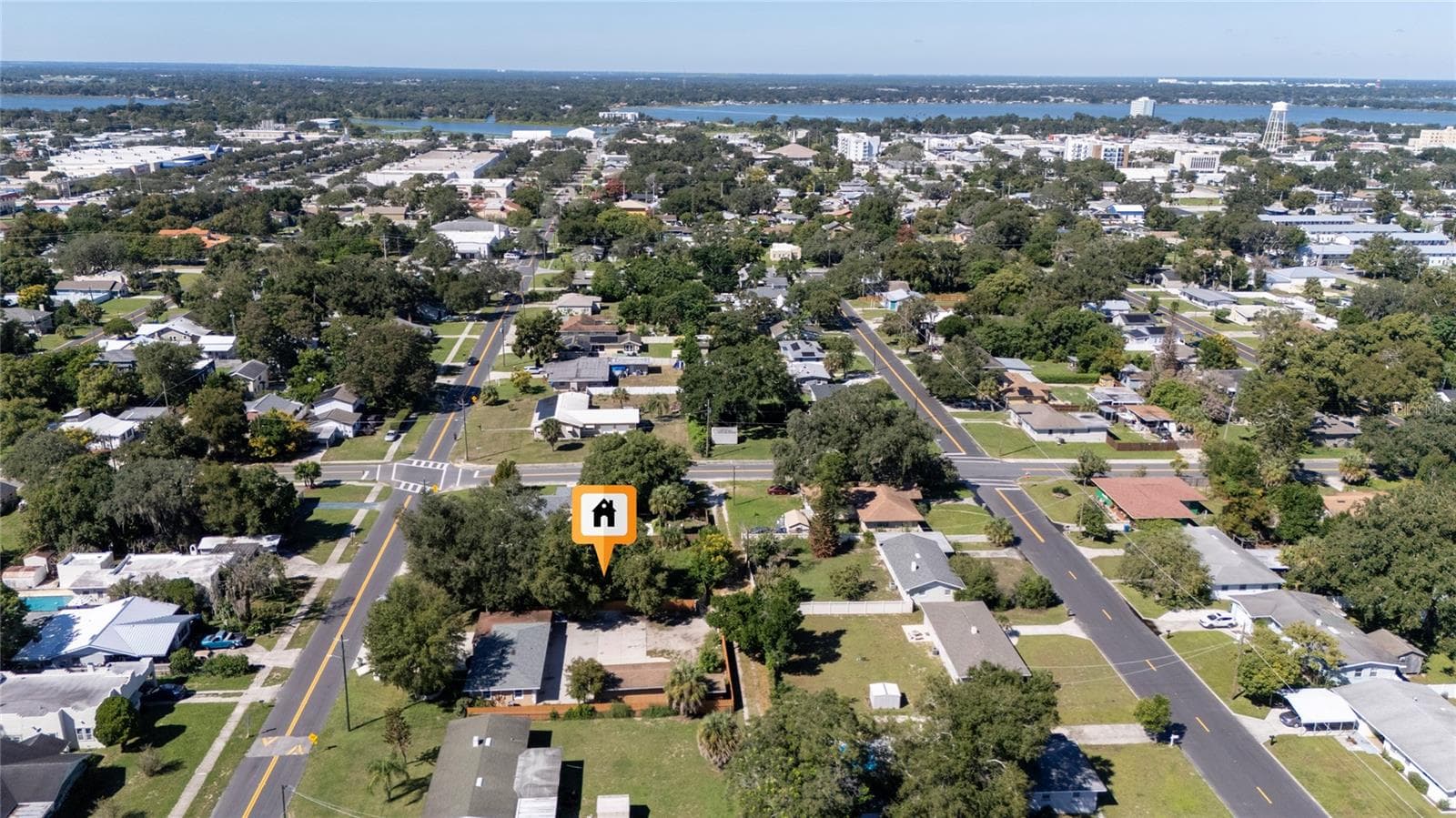 Single Family Residence at 417 AVENUE G SE, WINTER HAVEN, photo 6 of 42