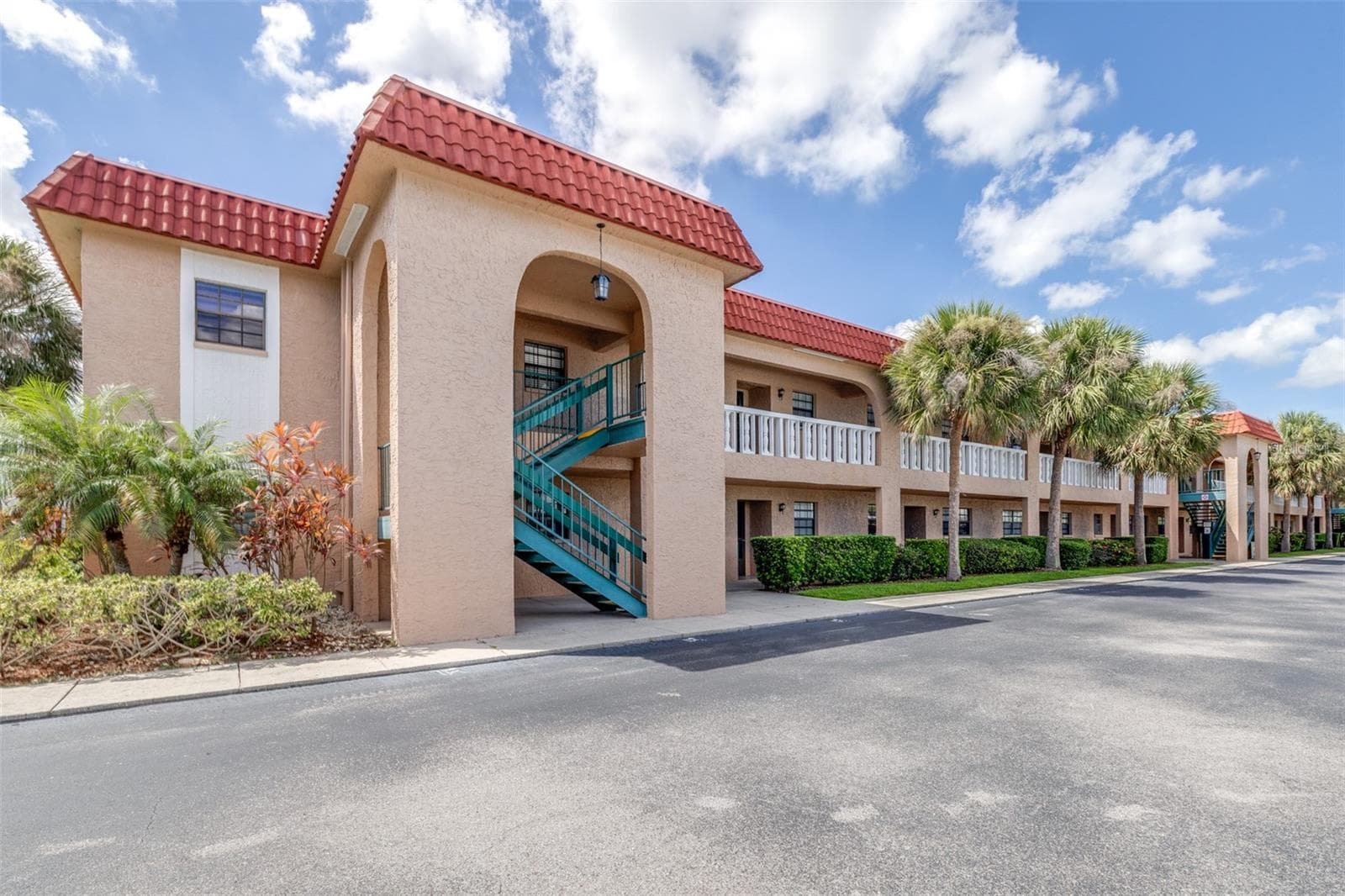 Condominium at 1750 BELLEAIR FOREST DR #A8, BELLEAIR, photo 10 of 42
