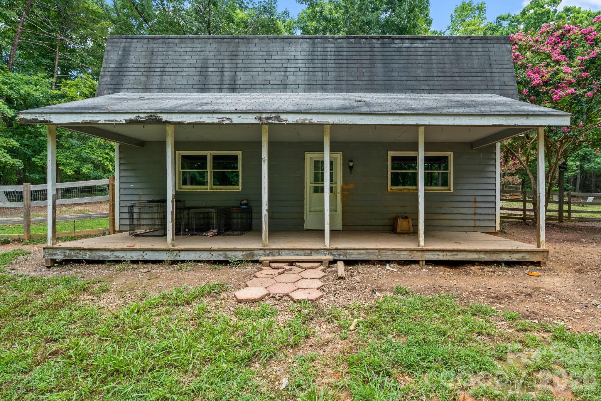 Single Family Residence at 505 Tipperary Lane, Denton, photo 7 of 42