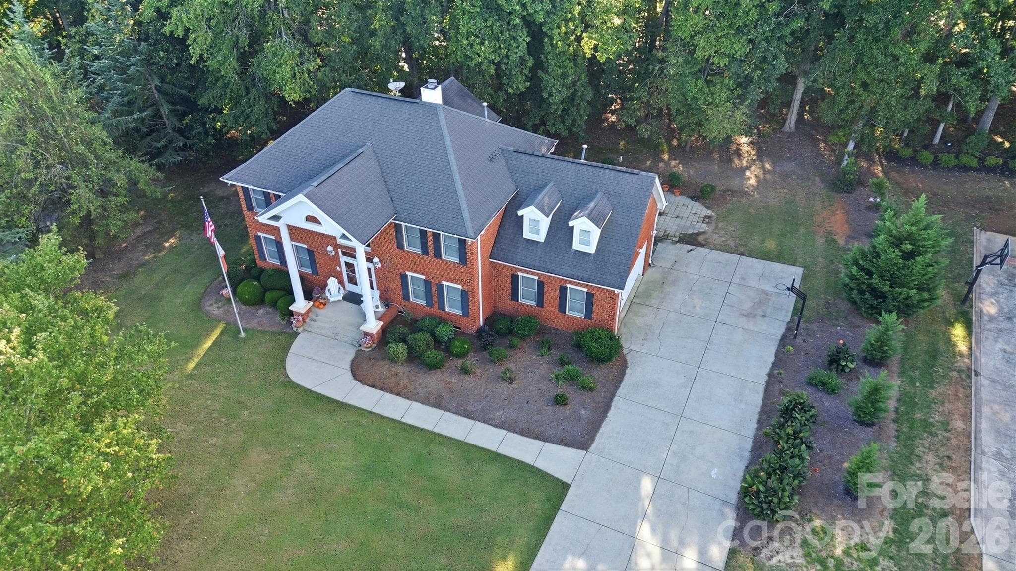 Single Family Residence at 1121 Hillshire Meadow Drive, Matthews, photo 45 of 47
