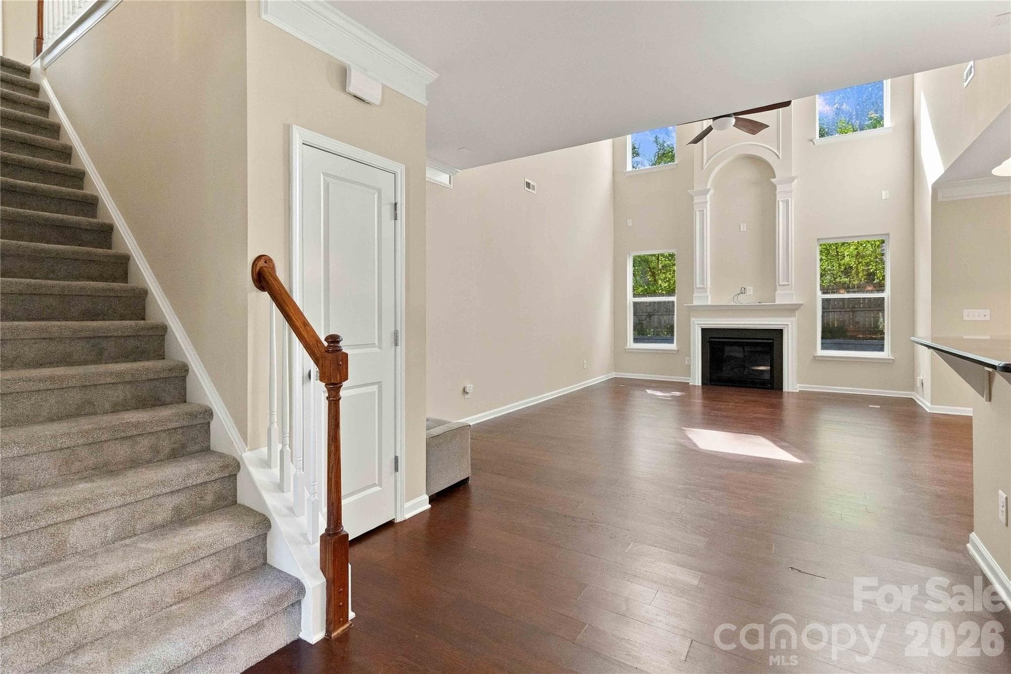 Single Family Residence at 724 Rawlings Place, Rock Hill, photo 7 of 37