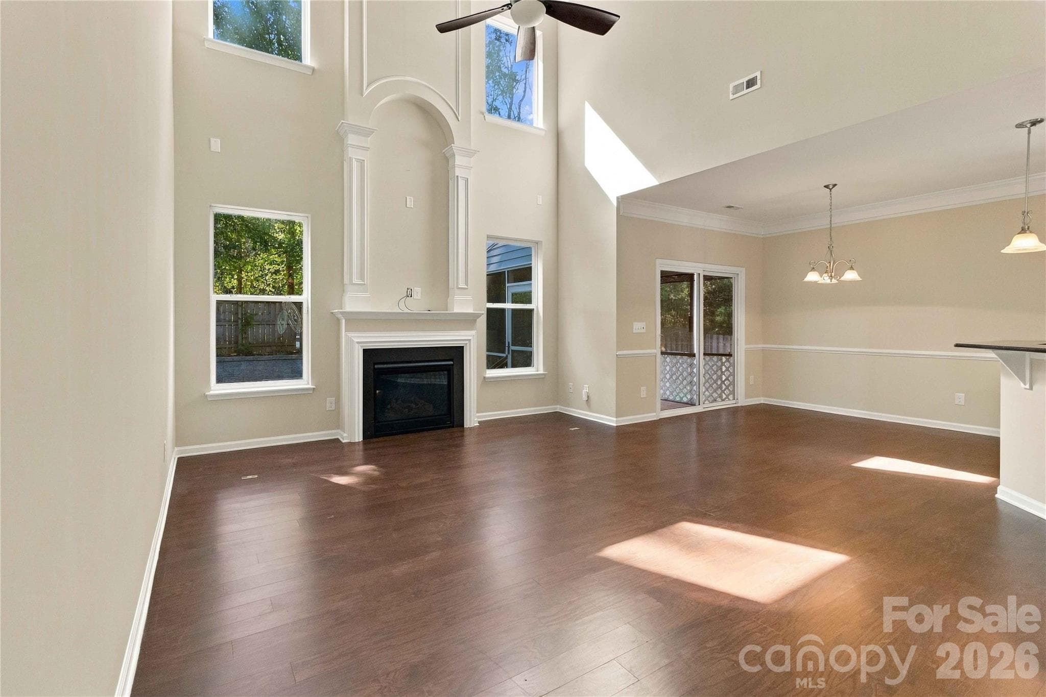 Single Family Residence at 724 Rawlings Place, Rock Hill, photo 9 of 37