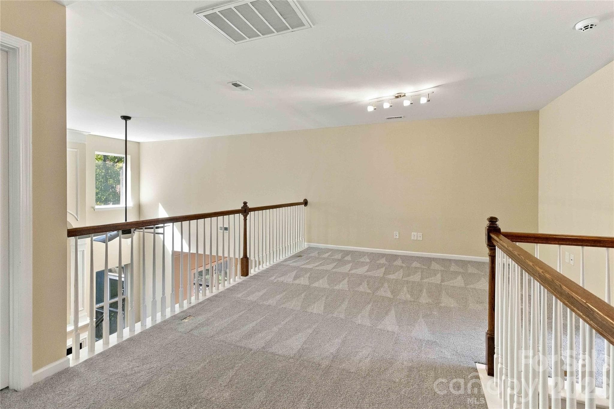 Single Family Residence at 724 Rawlings Place, Rock Hill, photo 25 of 37