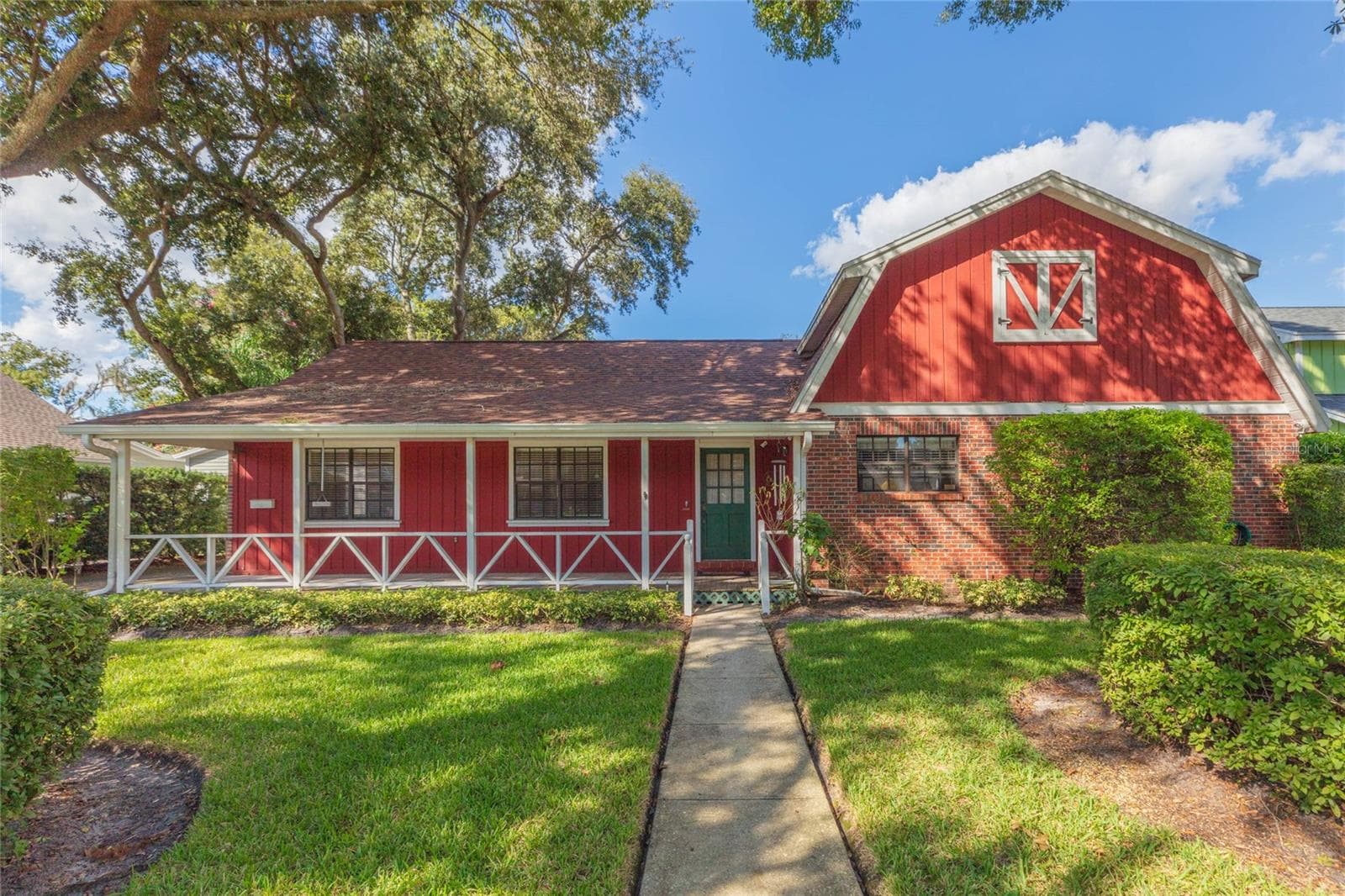 Single Family Residence at 2219 SHADEHILL CT, TAMPA, photo 2 of 49