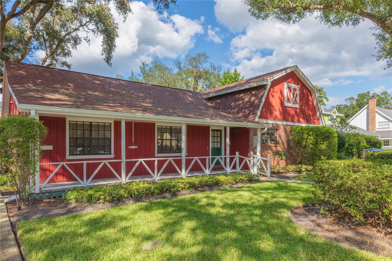 Single Family Residence at 2219 SHADEHILL CT, TAMPA, photo 8 of 49