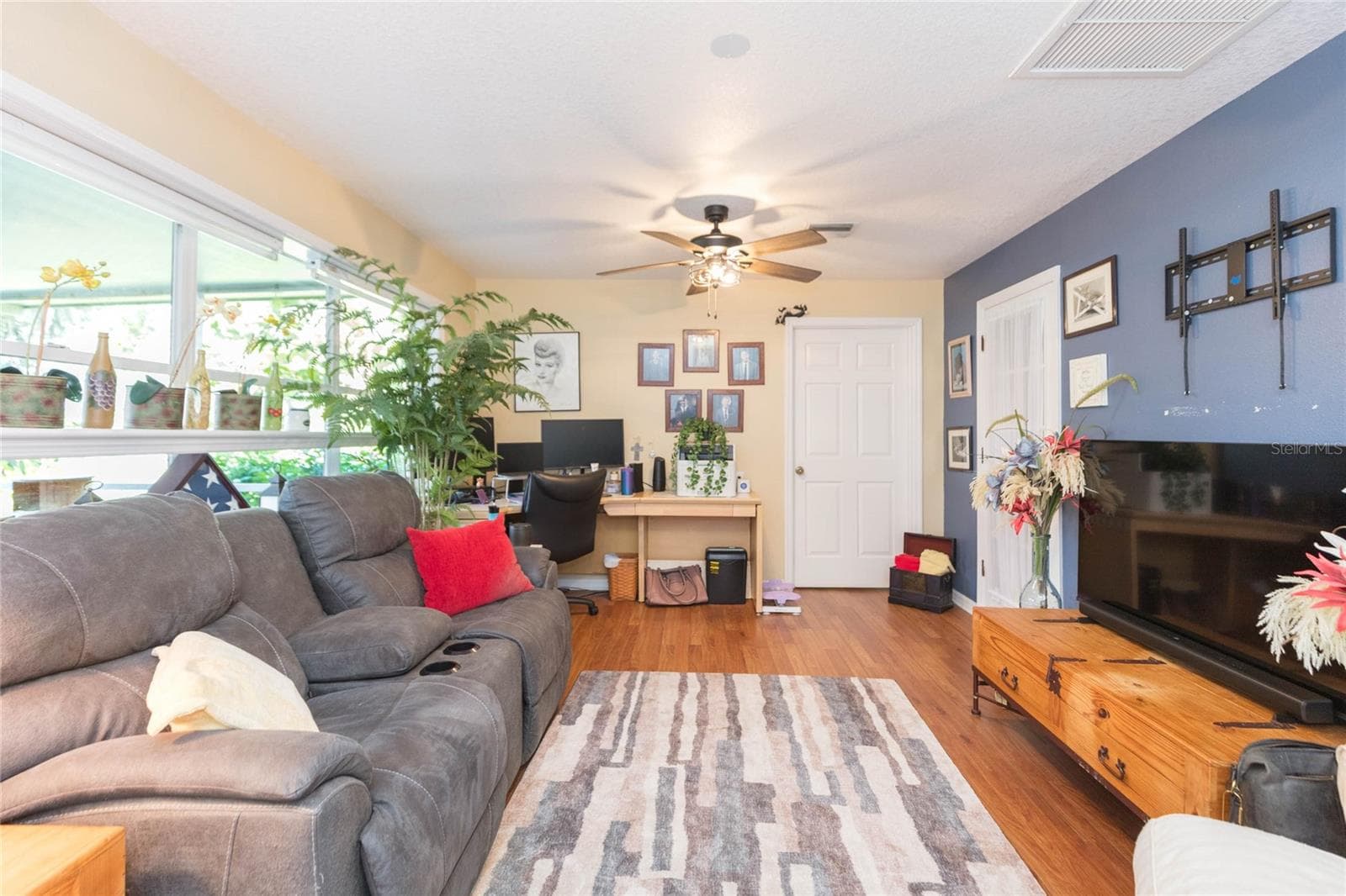 Single Family Residence at 2219 SHADEHILL CT, TAMPA, photo 22 of 49
