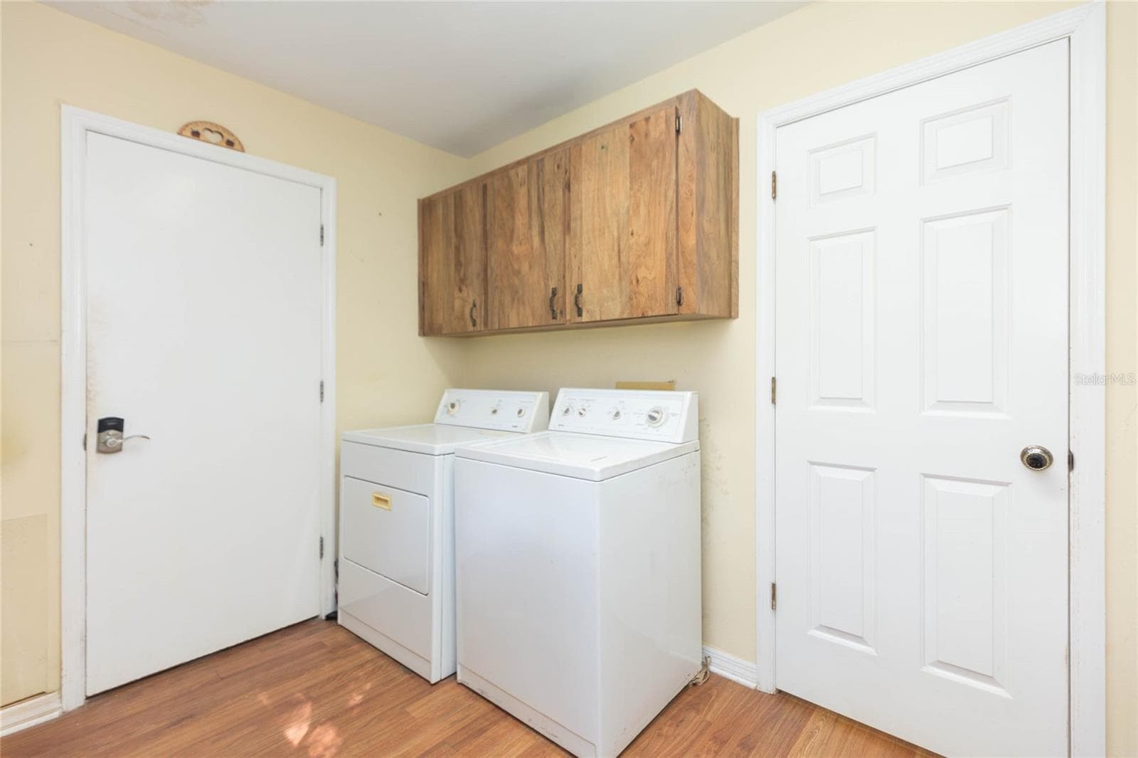 Single Family Residence at 2219 SHADEHILL CT, TAMPA, photo 26 of 49