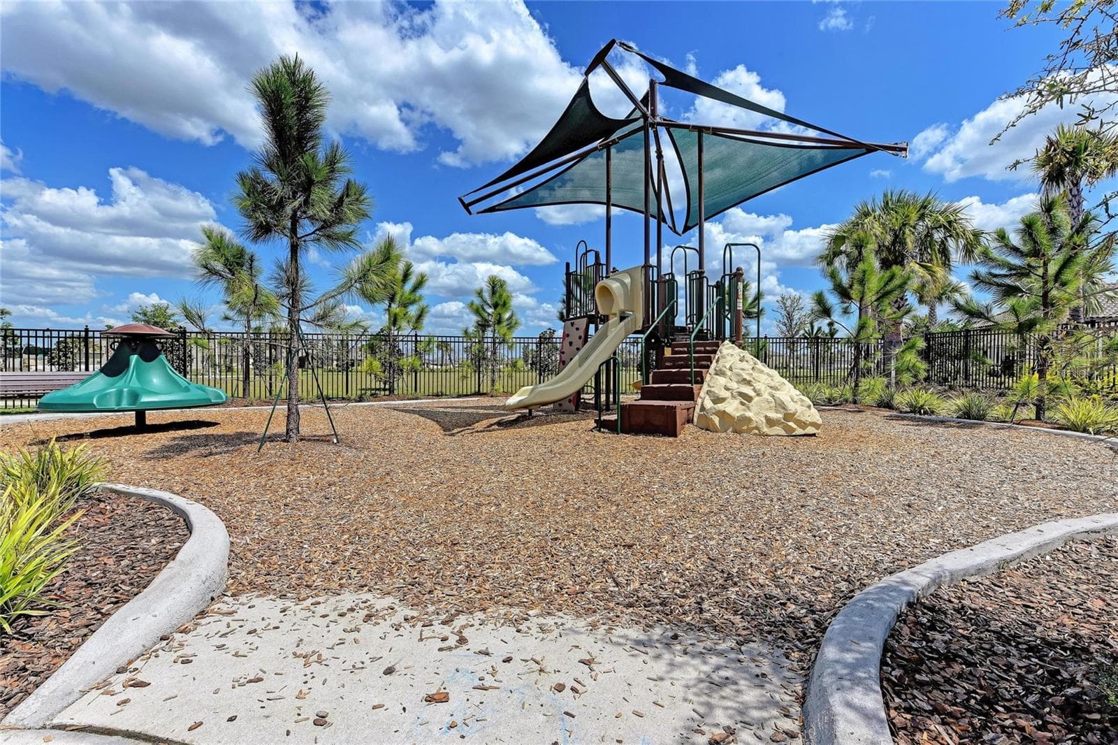 Single Family Residence at 119 BRILLIANT BLOOM CT, BRADENTON, photo 63 of 68