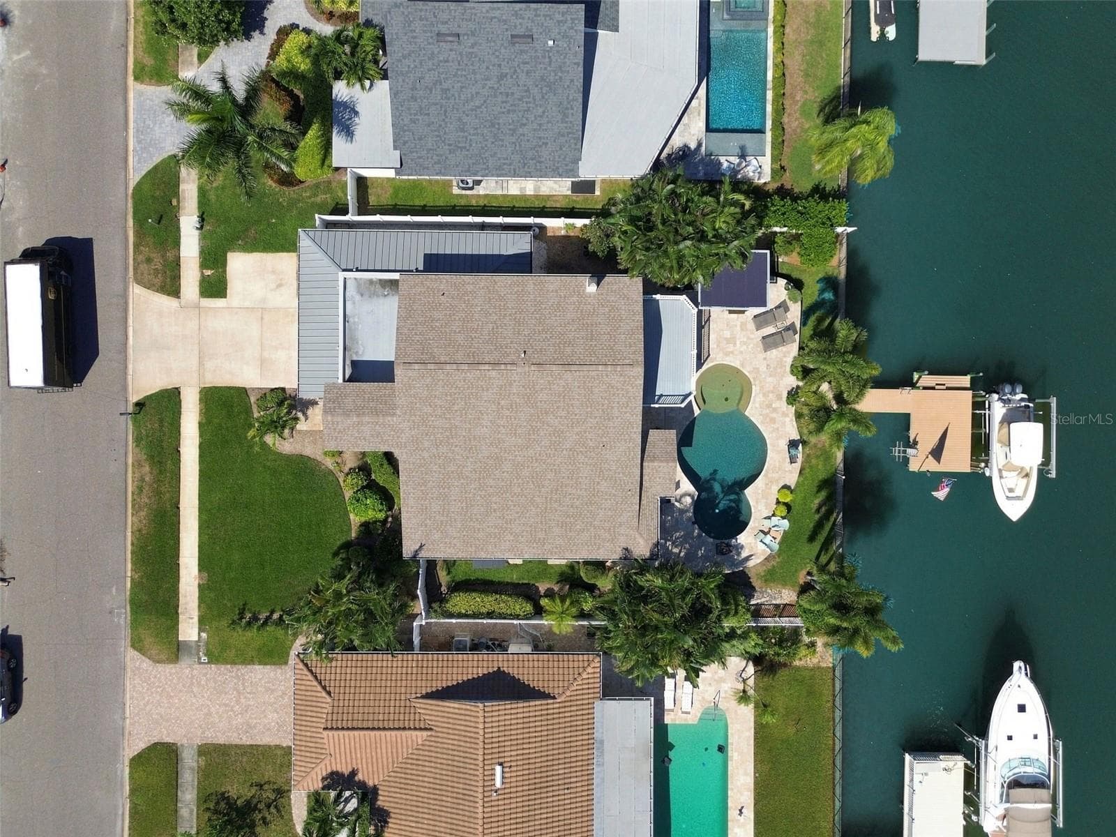 Single Family Residence at 707 SNUG IS, CLEARWATER BEACH, photo 78 of 85