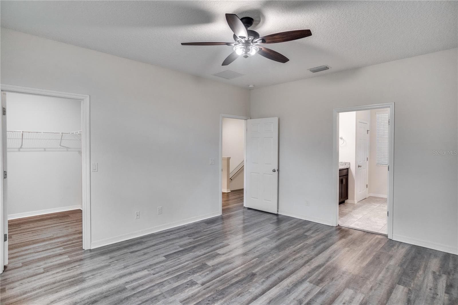 Single Family Residence at 920 GRAND HILLTOP DR, APOPKA, photo 16 of 23