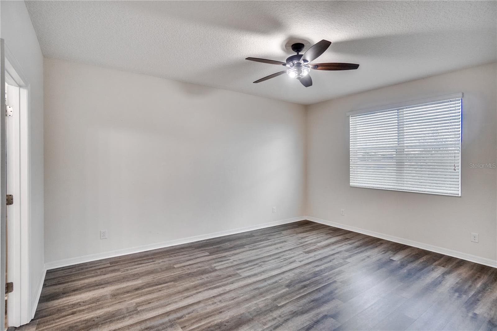 Single Family Residence at 920 GRAND HILLTOP DR, APOPKA, photo 17 of 23