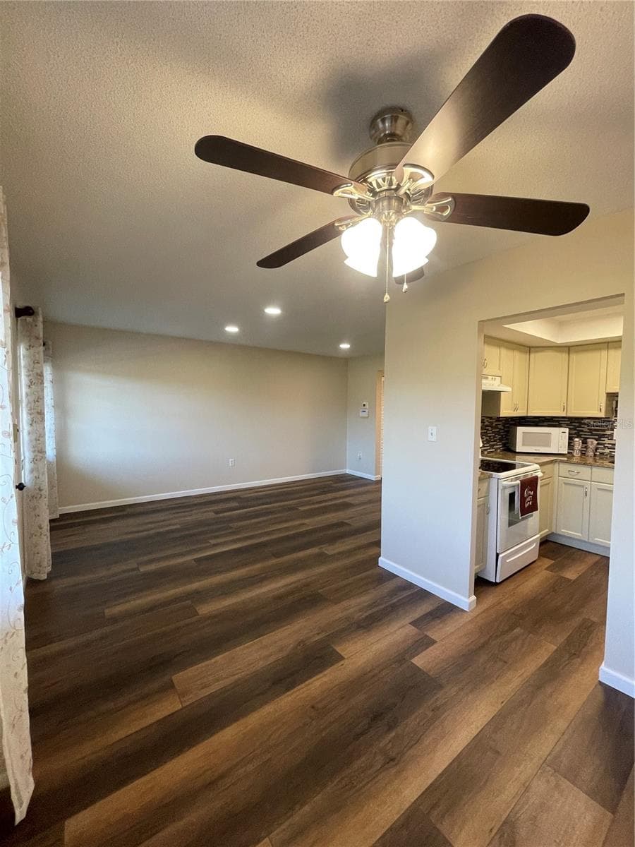 View to Living Room from Dining Area - 8101 11TH ST N #217, ST PETERSBURG