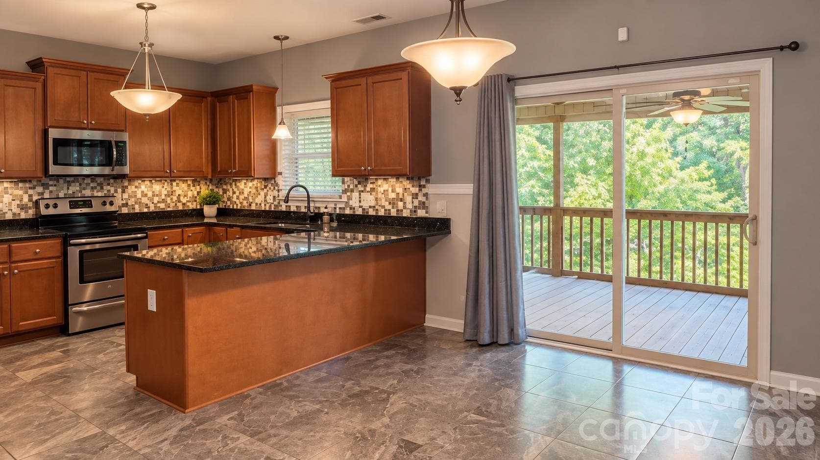 Single Family Residence at 103 Jade Circle, Knightdale, photo 16 of 37