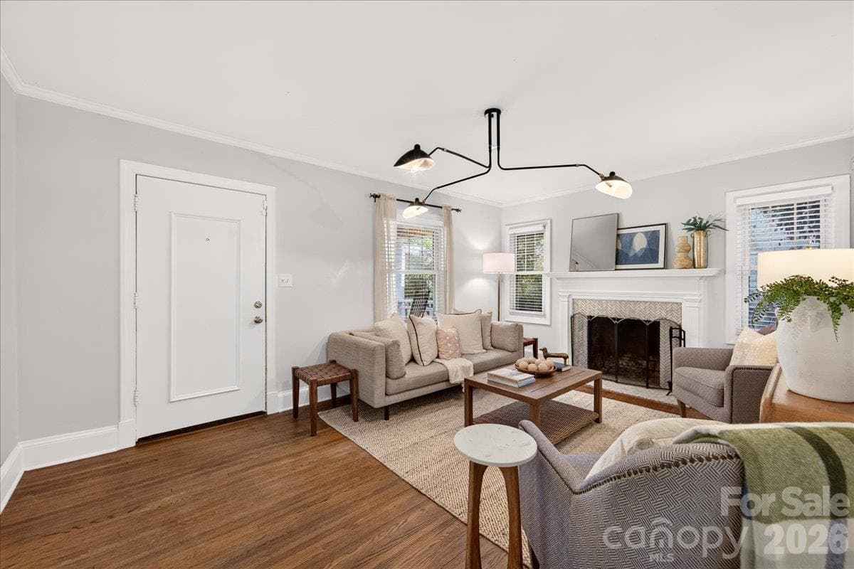 Single Family Residence at 2814 Virginia Avenue, Charlotte, photo 7 of 45