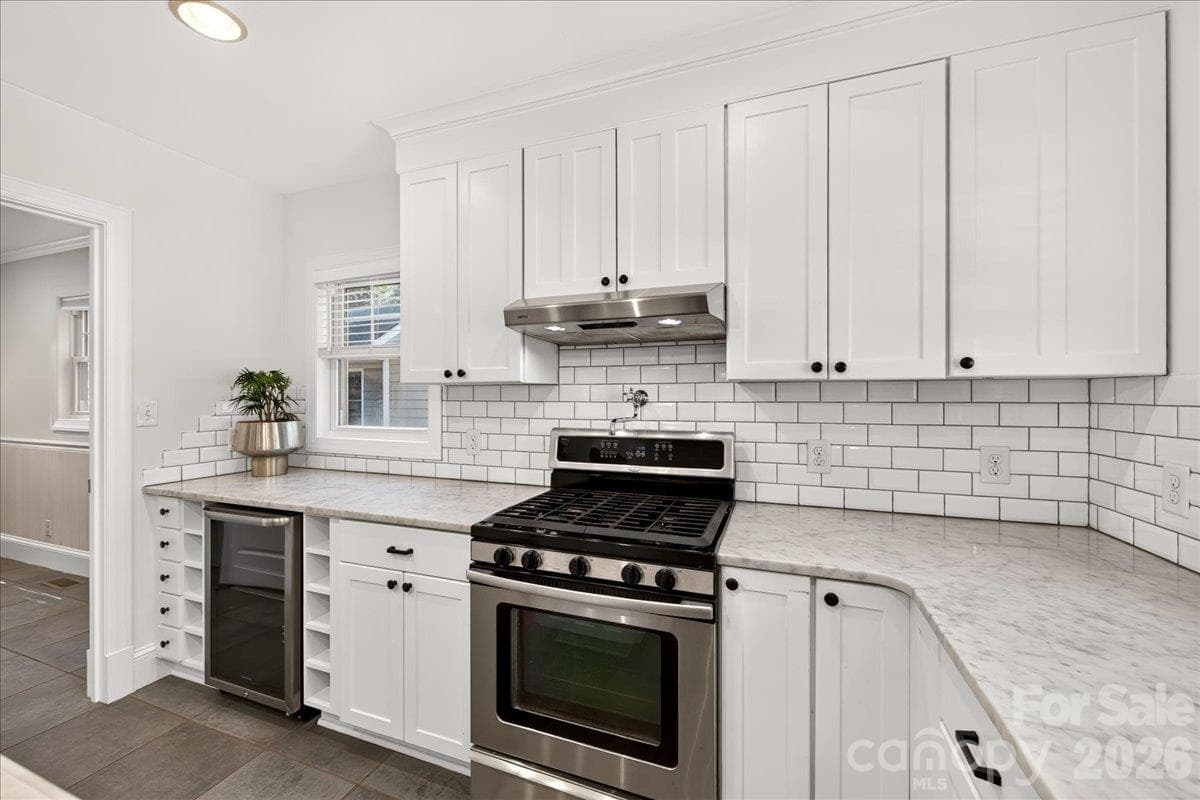 Single Family Residence at 2814 Virginia Avenue, Charlotte, photo 17 of 45