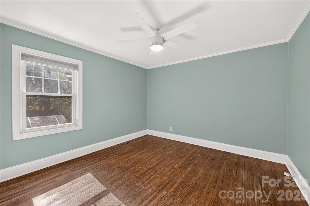 Single Family Residence at 2814 Virginia Avenue, Charlotte, photo 32 of 45
