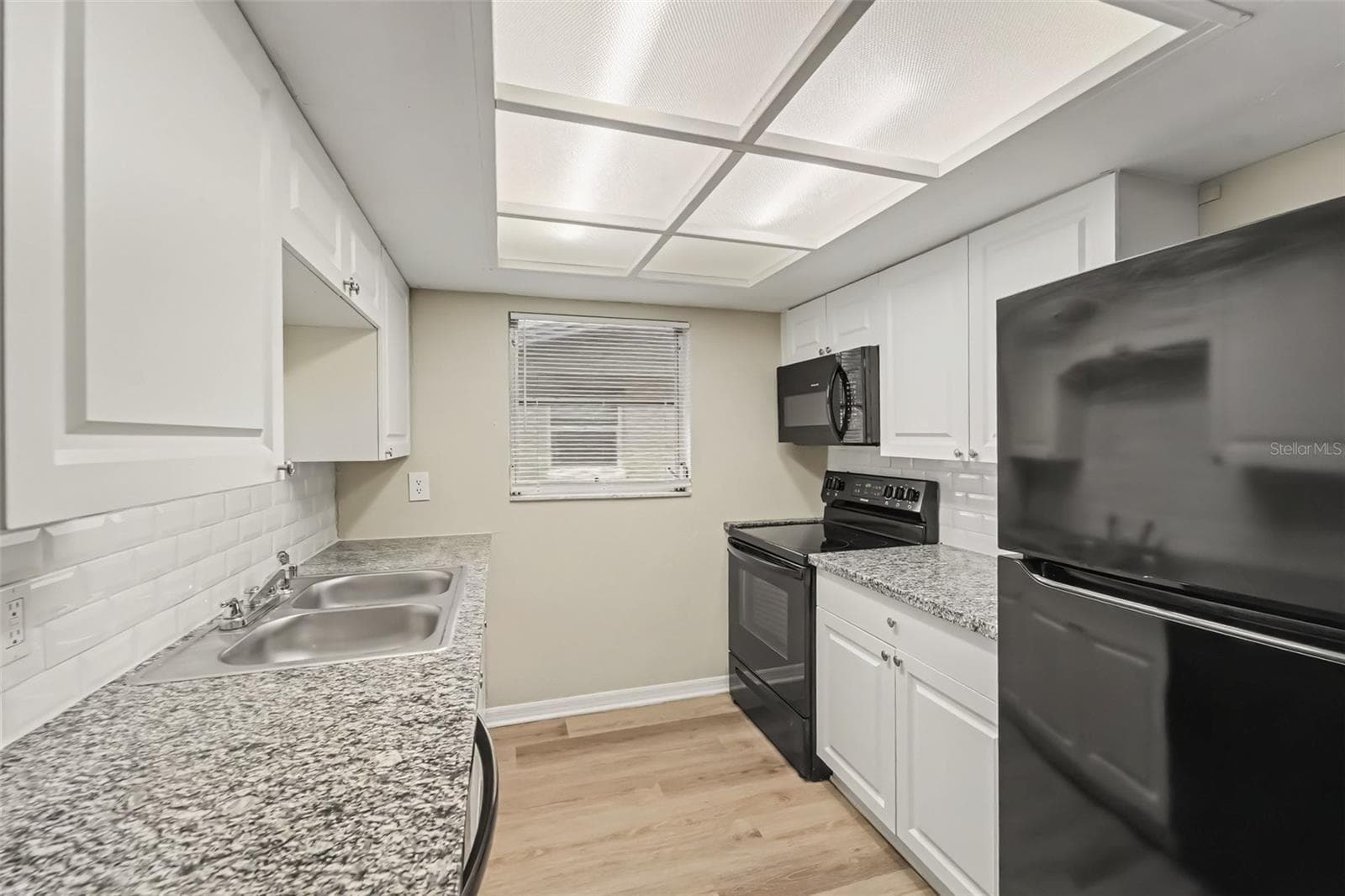 Single Family Residence at 5310 BOB WHITE DR, HOLIDAY, photo 5 of 15