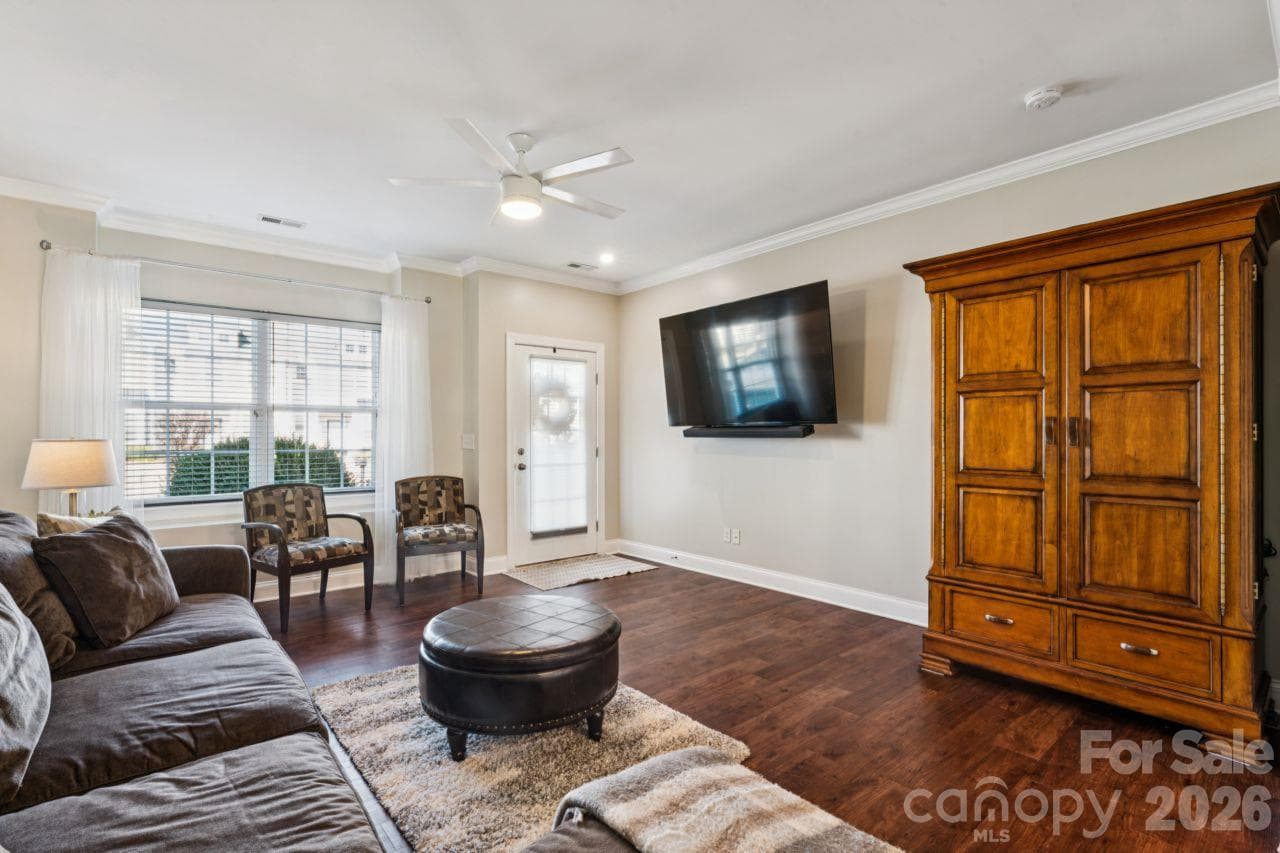 Living Area - 248 Halton Crossing Drive, Concord