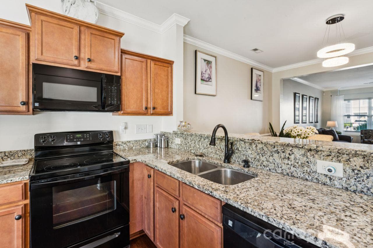 Open Kitchen - 248 Halton Crossing Drive, Concord