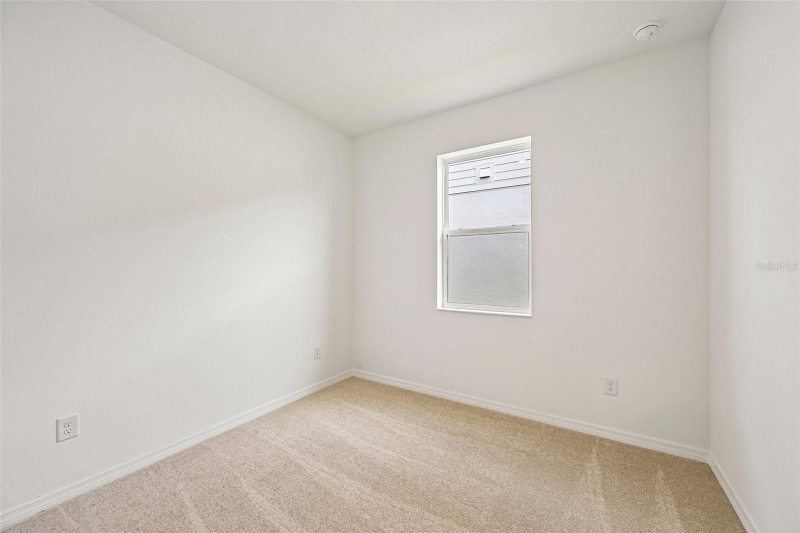 Single Family Residence at 8721 CANARD CV, PALMETTO, photo 16 of 29