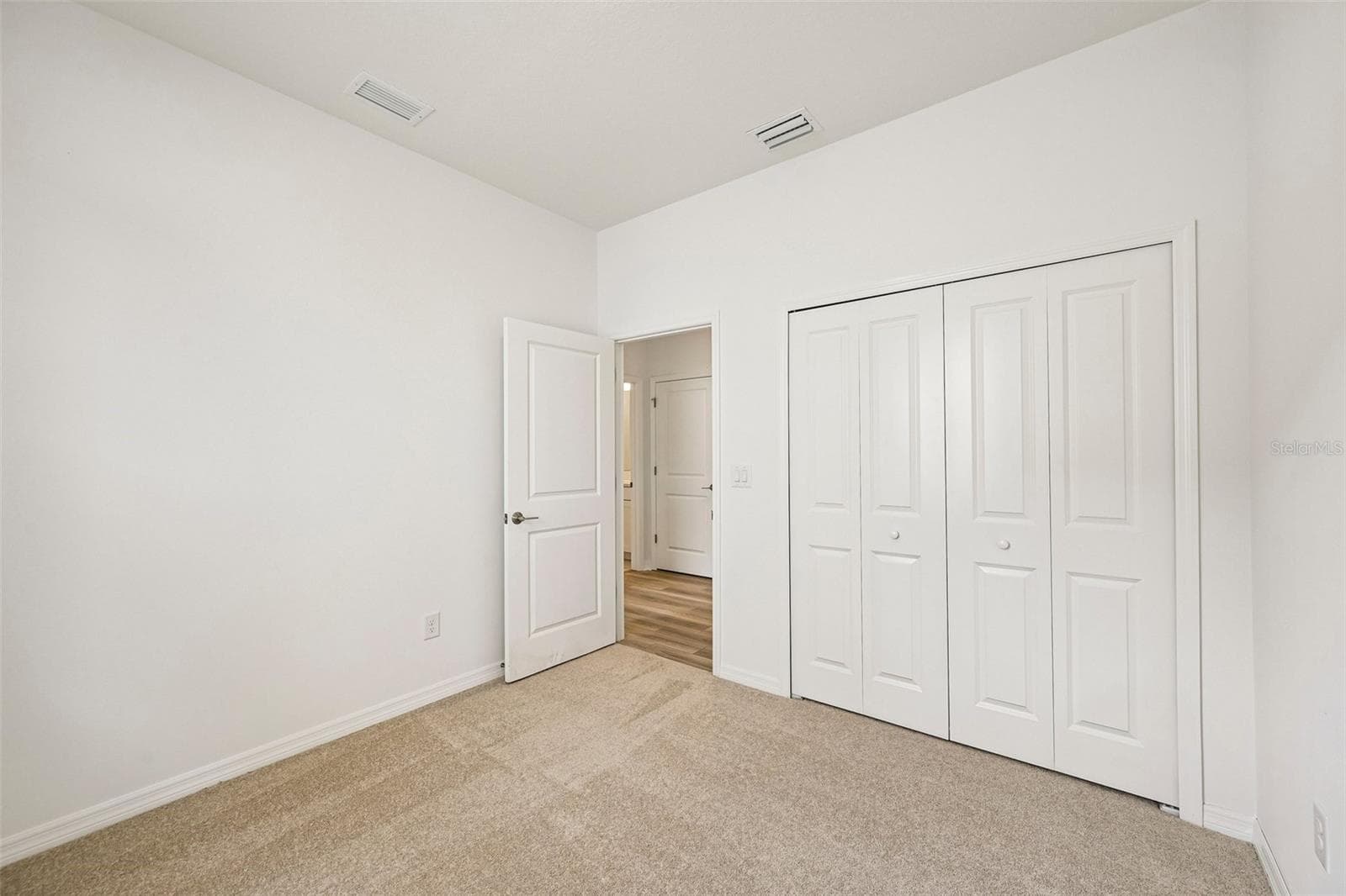 Single Family Residence at 8721 CANARD CV, PALMETTO, photo 17 of 29