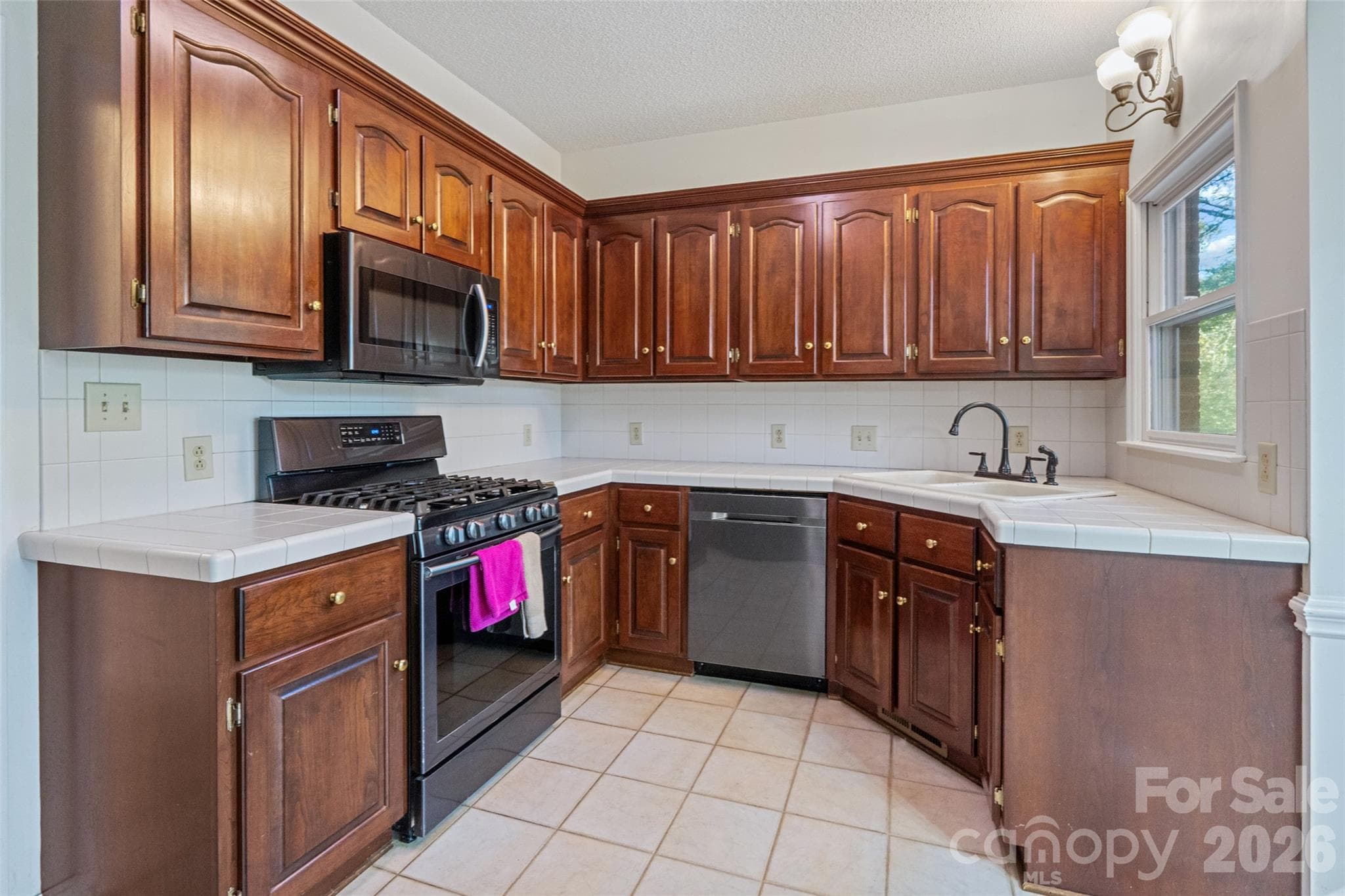 Single Family Residence at 6010 River Run Drive, Marshville, photo 18 of 48