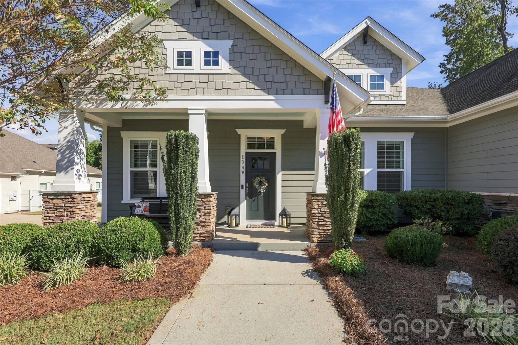 Single Family Residence at 1339 Kings Bottom Drive, Fort Mill, photo 2 of 40