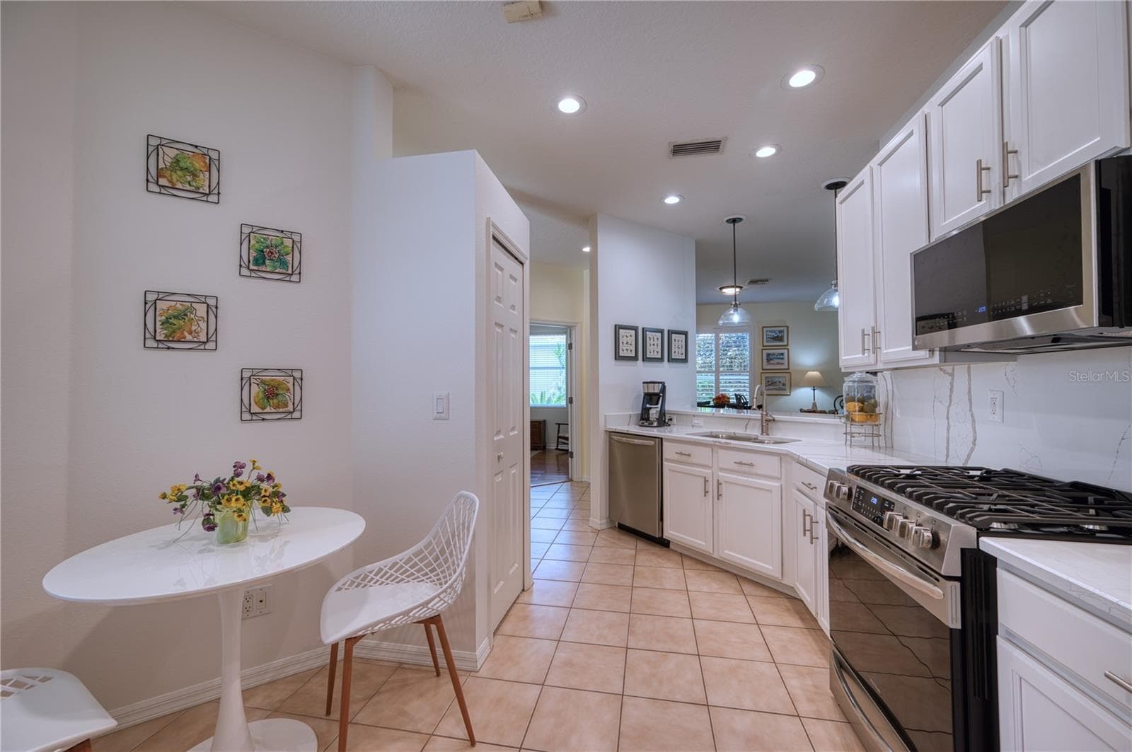 Villa at 4269 CASCADE FALLS DR, SARASOTA, photo 6 of 44