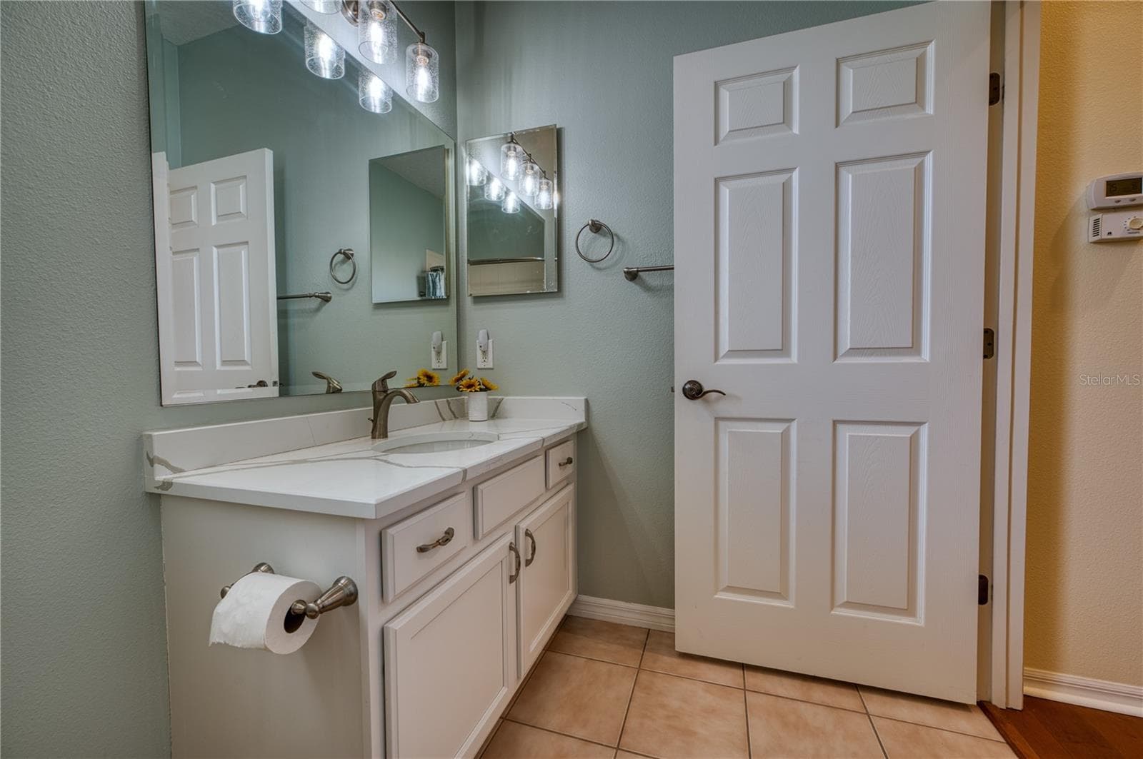 Villa at 4269 CASCADE FALLS DR, SARASOTA, photo 15 of 44