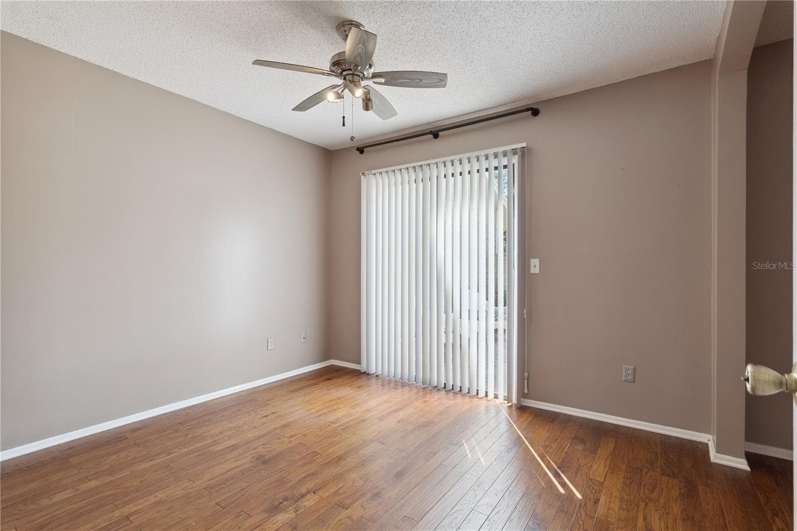 Townhouse at 440 EVESHAM PL, LONGWOOD, photo 27 of 48