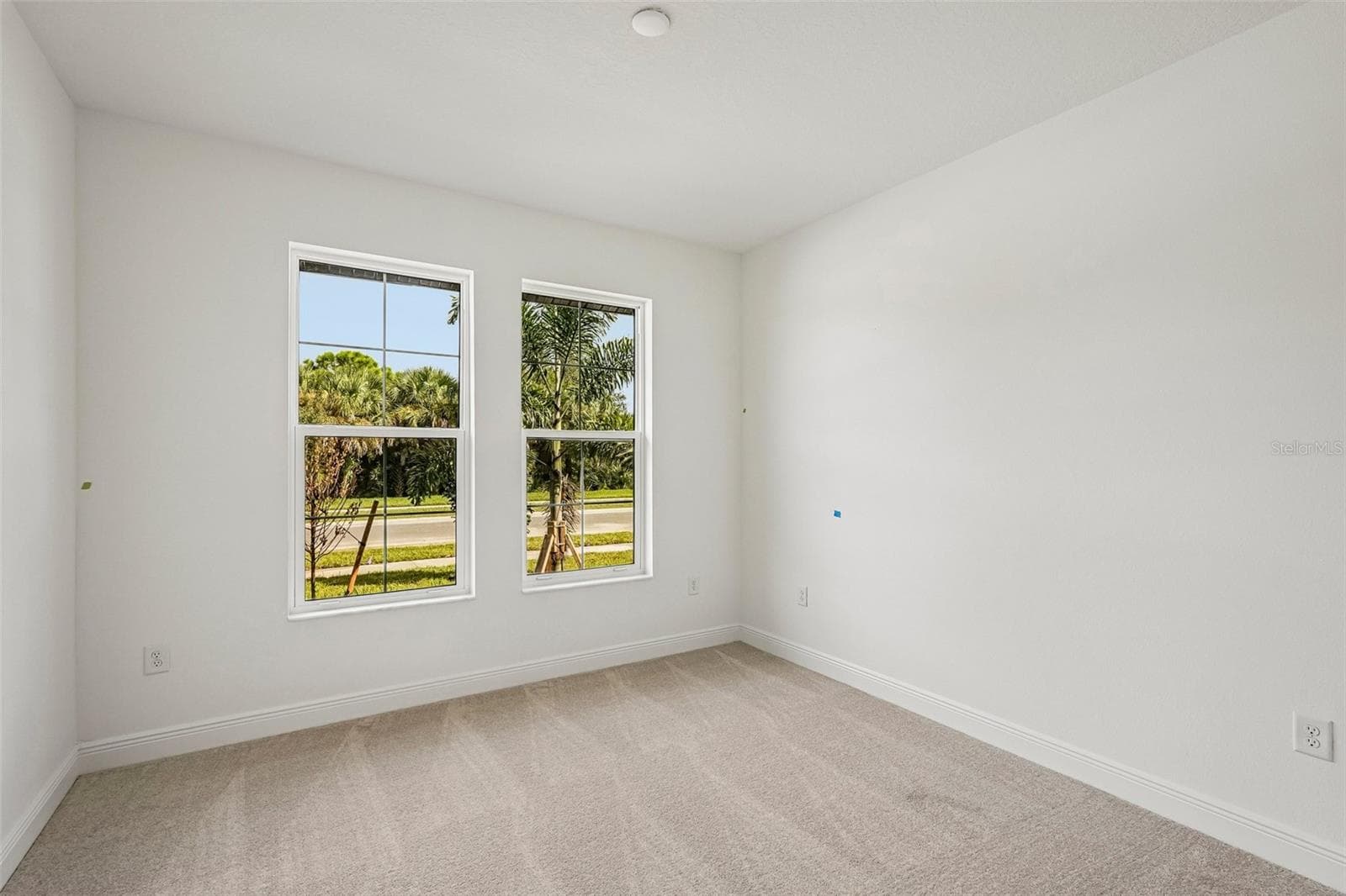 Single Family Residence at 9706 CRYSTAL ISLES CIR, SARASOTA, photo 13 of 31