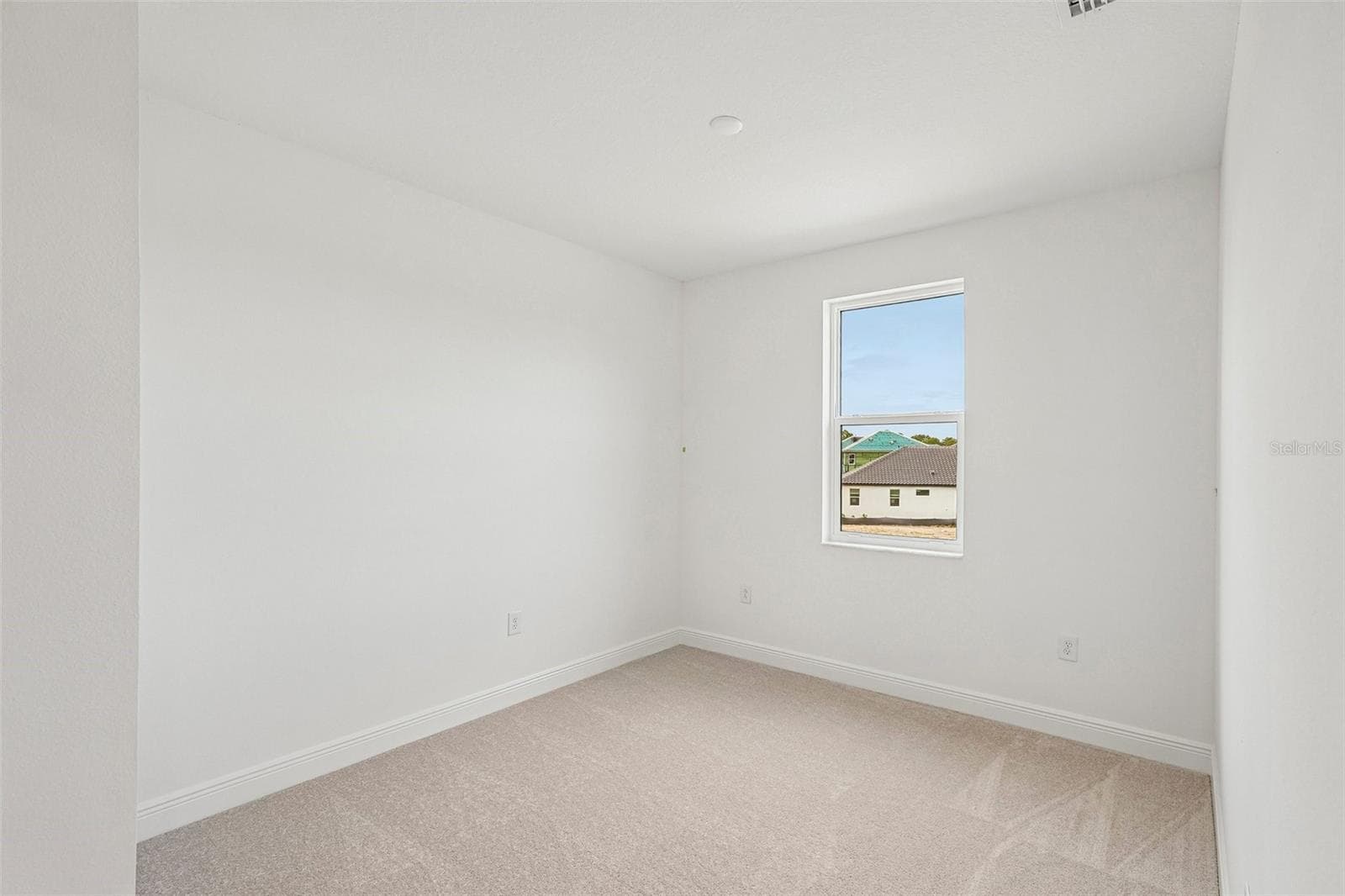 Single Family Residence at 9706 CRYSTAL ISLES CIR, SARASOTA, photo 27 of 31