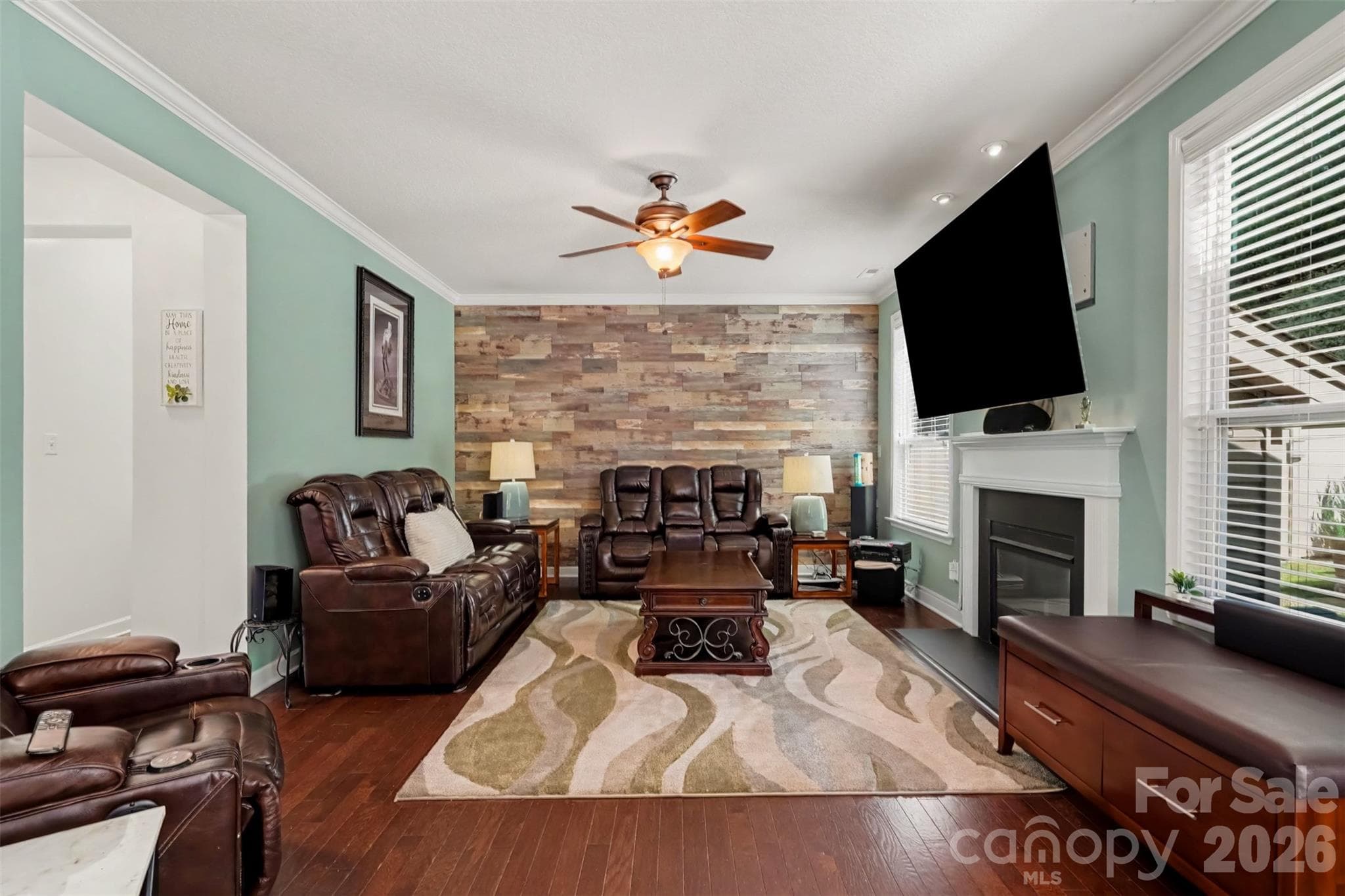 Single Family Residence at 270 Perennial Drive NW, Concord, photo 7 of 35