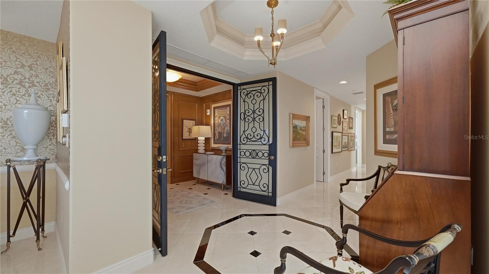Condominium at ORCHID BEACH CLUB RESIDENCES, SARASOTA, photo 8 of 93