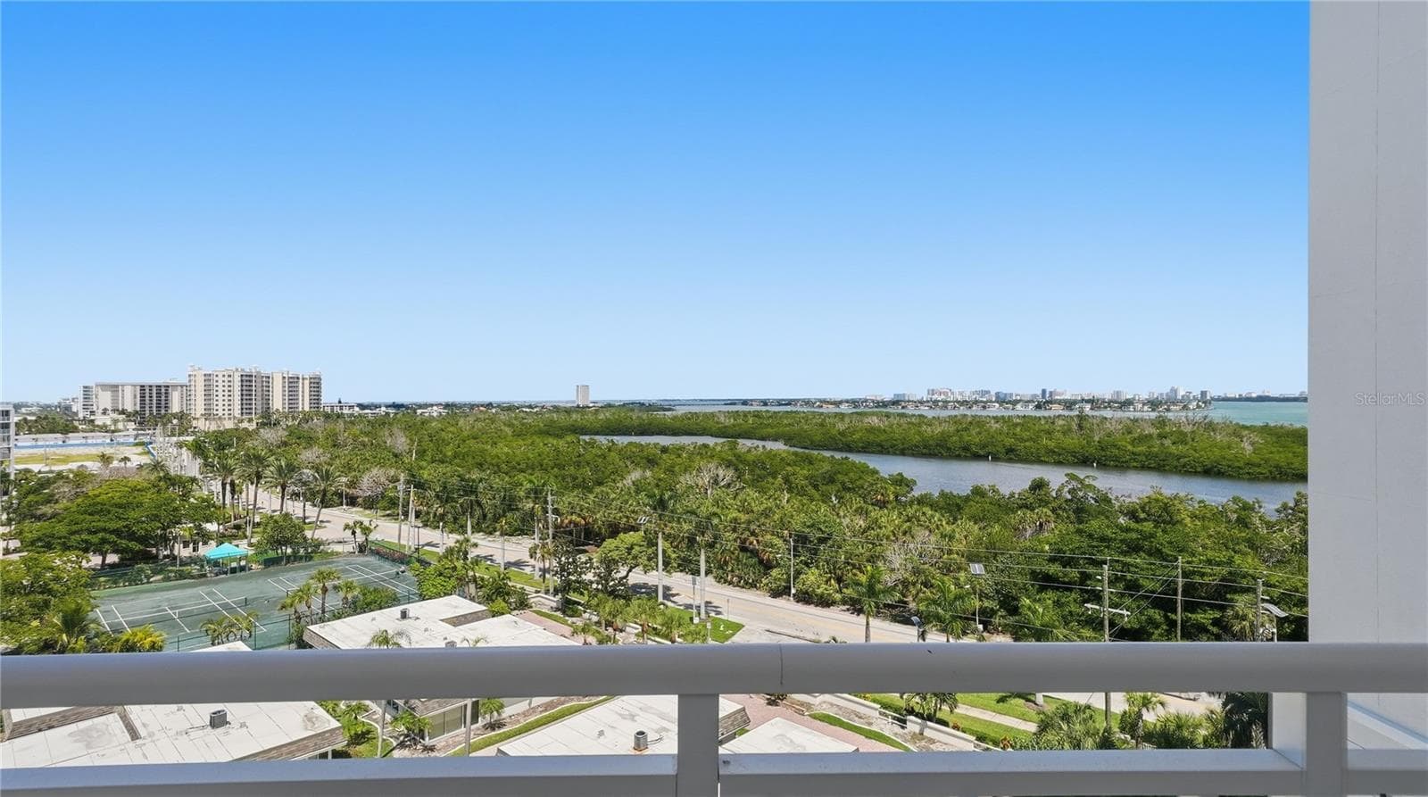 Condominium at ORCHID BEACH CLUB RESIDENCES, SARASOTA, photo 15 of 93