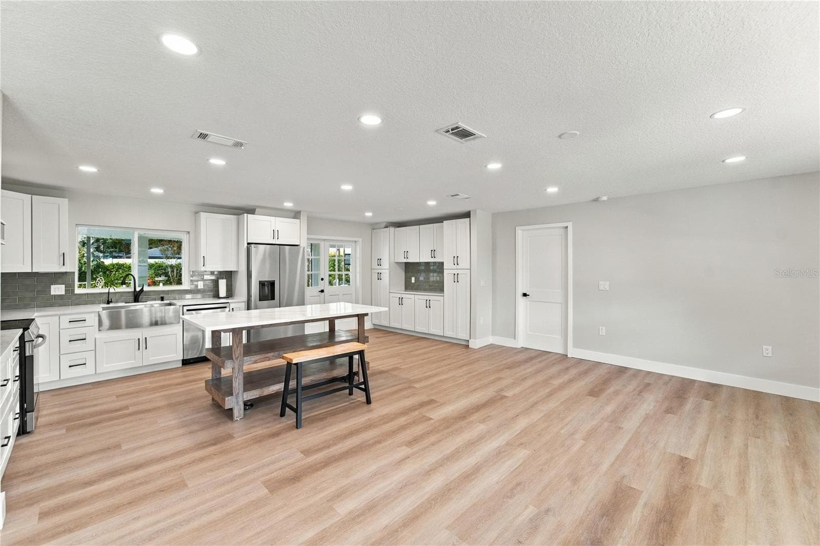 Single Family Residence at 4123 FALLWOOD CIR, ORLANDO, photo 4 of 64