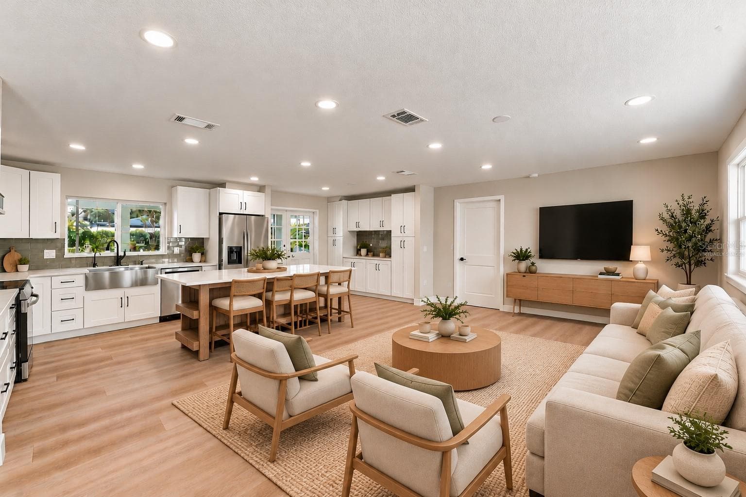 virtually staged - 4123 FALLWOOD CIR, ORLANDO