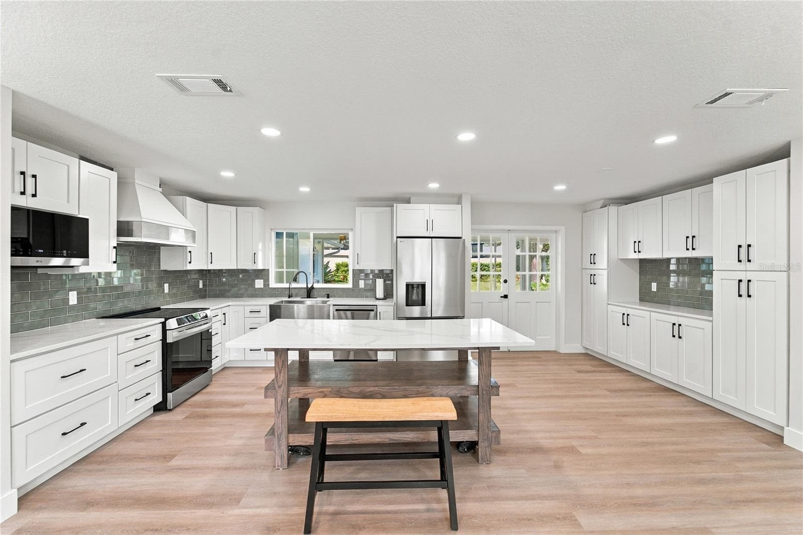 Single Family Residence at 4123 FALLWOOD CIR, ORLANDO, photo 13 of 64