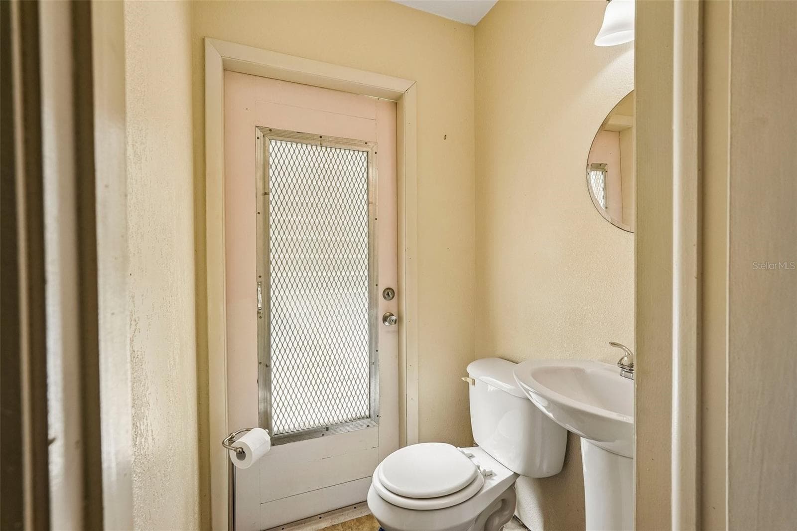 Pool 1/2 Bath - 22215 ONEIDA AVE, PORT CHARLOTTE