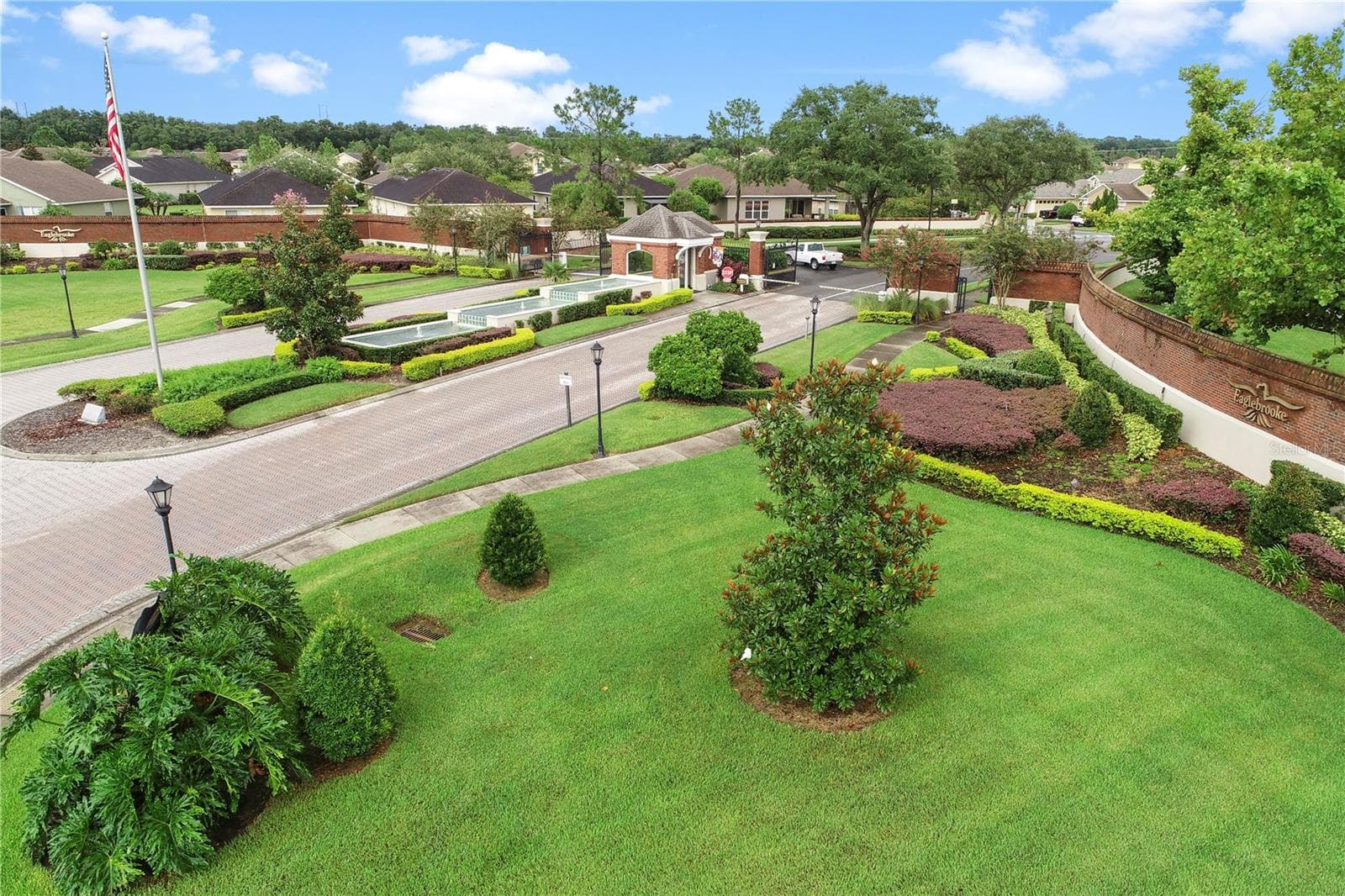 Eaglebrooke is one of SE Lakeland's favorite residential areas . . . but check it out for yourself. - 6562 EAGLE VIEW LOOP, LAKELAND