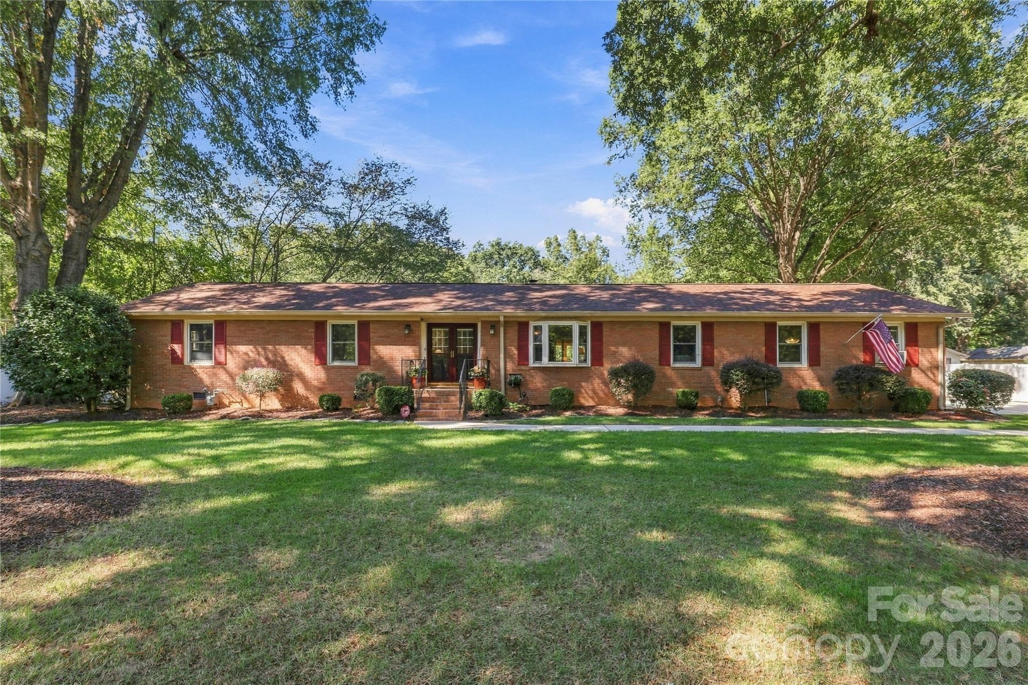122 Keowee Circle