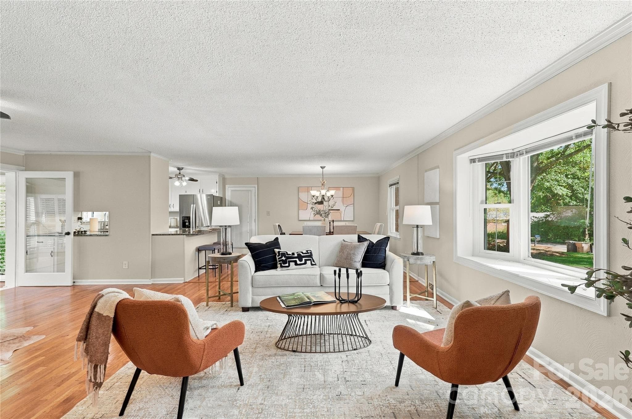 Beautiful open plan - 122 Keowee Circle, Indian Trail