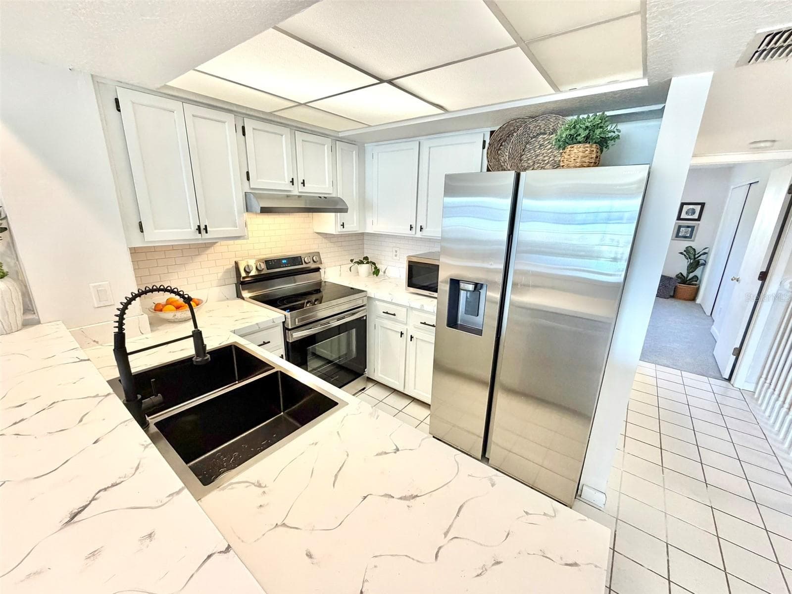 Efficient Kitchen with Newer Appliances - 19201 VISTA LN #D2, INDIAN SHORES