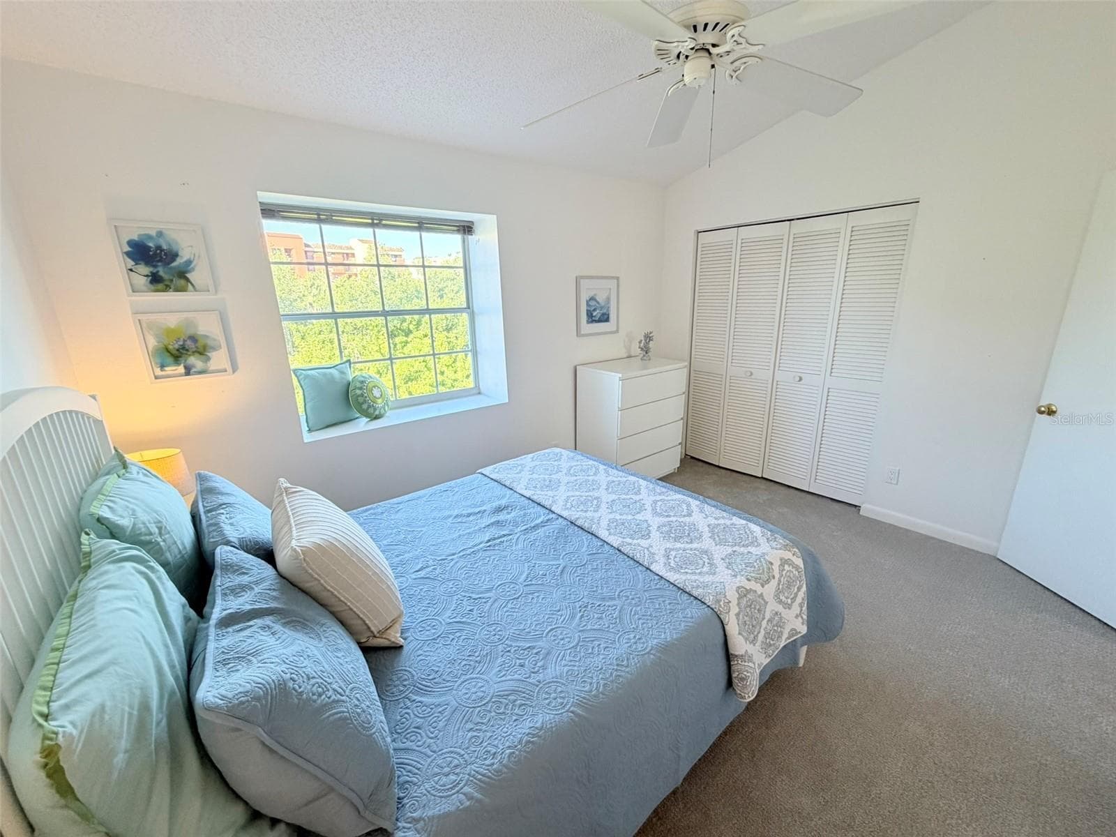 Guest Suite with Window Seat - 19201 VISTA LN #D2, INDIAN SHORES