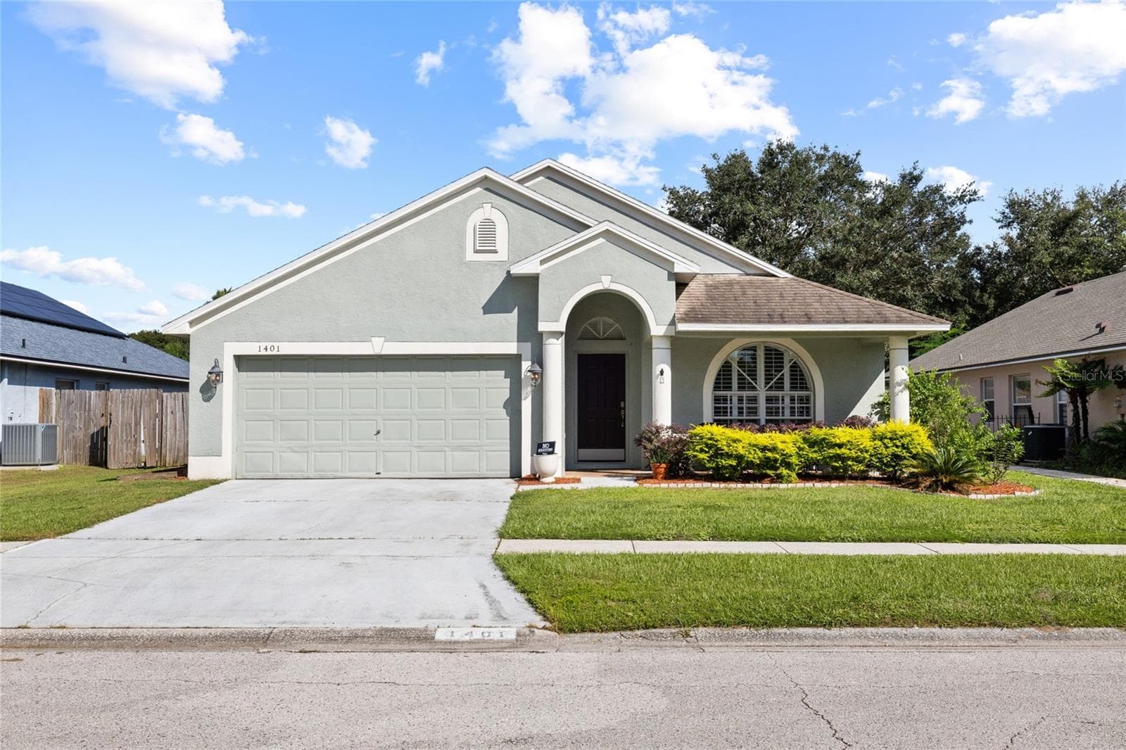 Single Family Residence at 1401 LAKE SHORE RANCH DR, SEFFNER, photo 2 of 45
