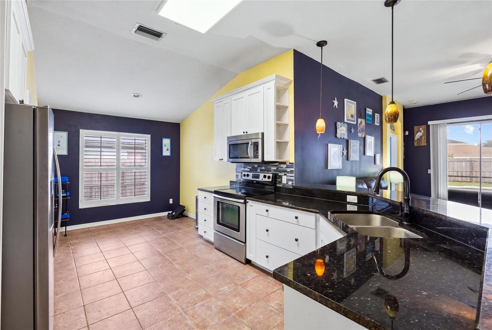 Single Family Residence at 1401 LAKE SHORE RANCH DR, SEFFNER, photo 14 of 45