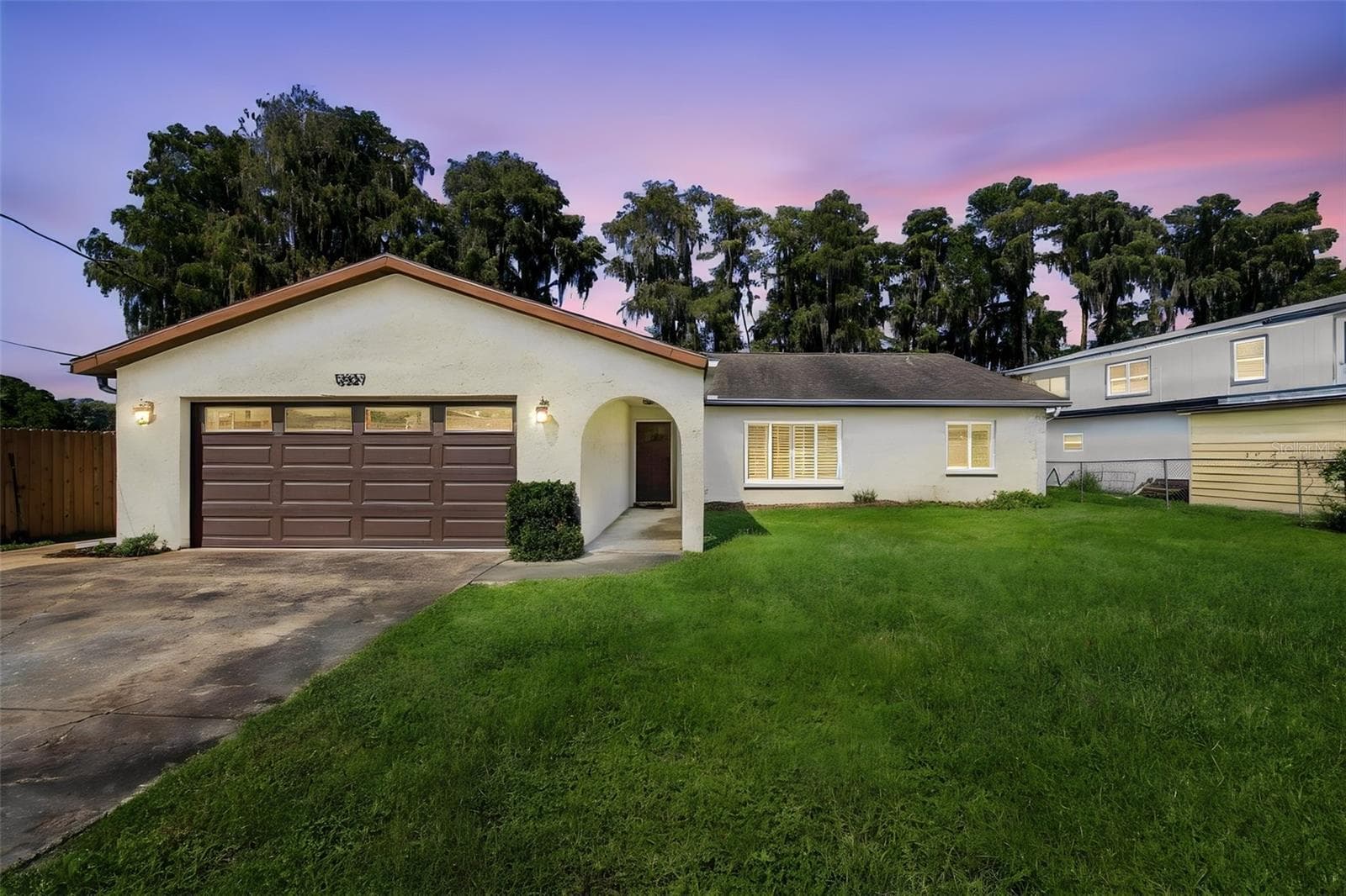 Single Family Residence at 12527 LACEY DR, NEW PORT RICHEY, photo 2 of 72