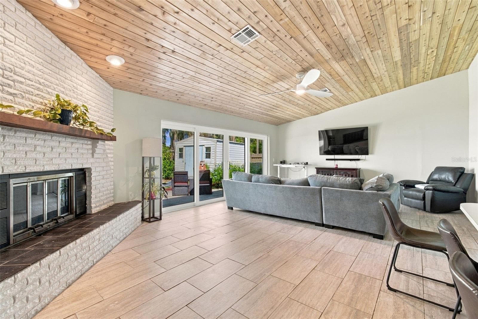 Single Family Residence at 12527 LACEY DR, NEW PORT RICHEY, photo 5 of 72