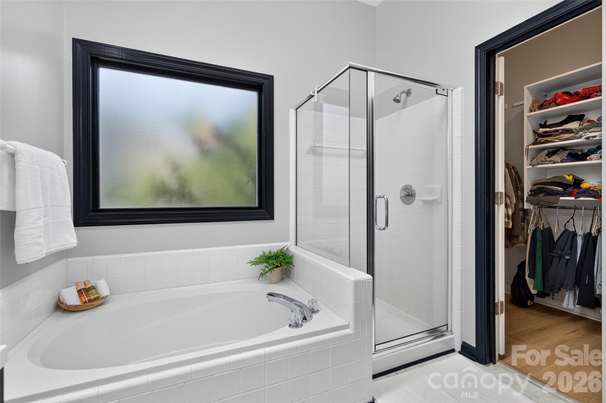 Primary Bath - 17214 Chardonnay Court, Cornelius